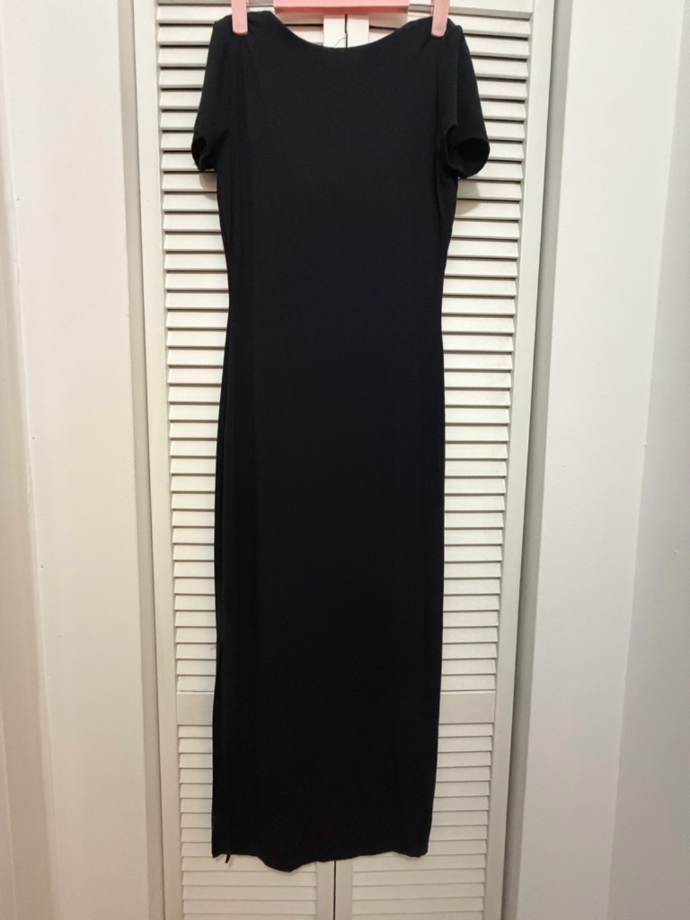 Black Mid calf silhouette dress - Picture 4 of 8